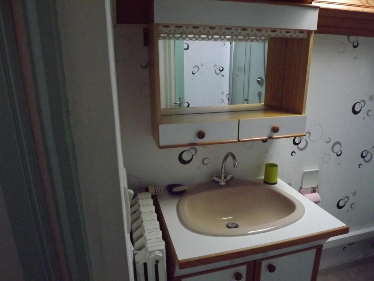 Chez Lili Apartment Ize Luaran gambar